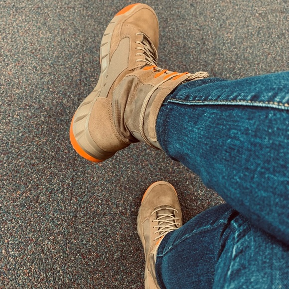 ahavas_closet